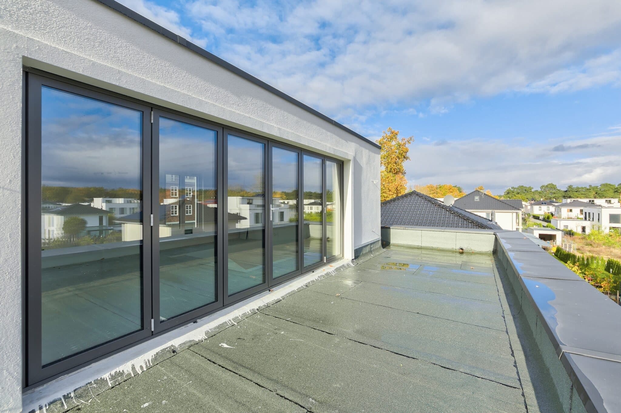 Stadtvilla im Bauhaus-Stil in Potsdam – Dachterrasse (HBG Hochbau Berlin)